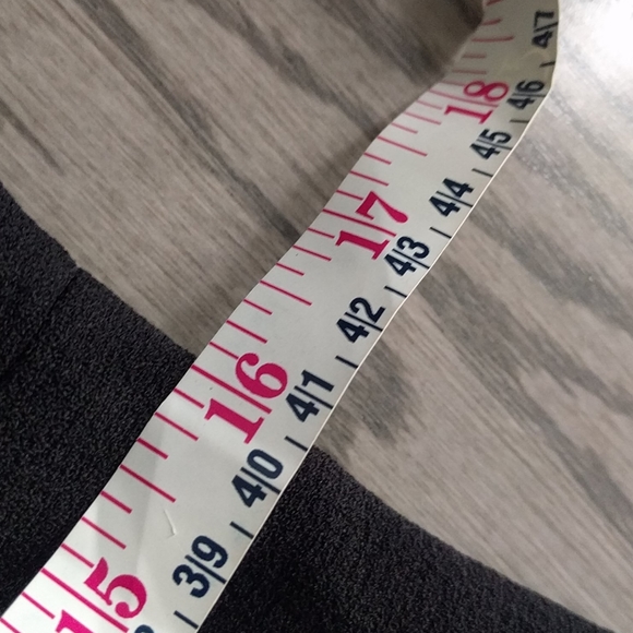 Beautiful dress by Lark &Ro⭐🌸🍀 - Picture 10 of 15